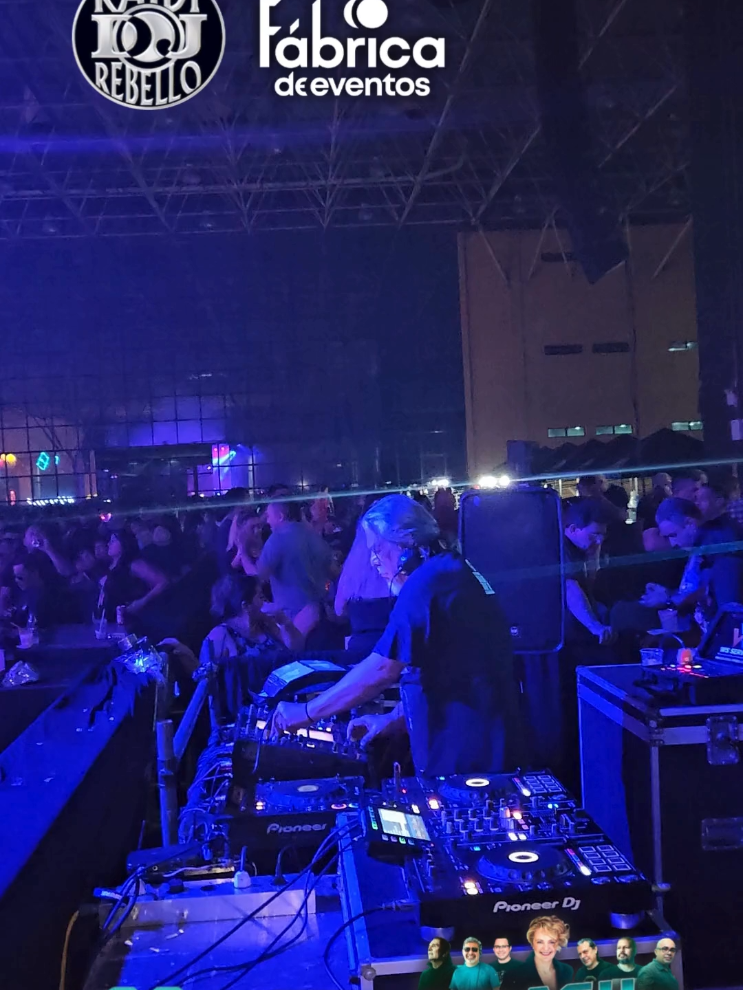 um pouquinho deste sábado no Studio 5 na Flash Club - DJ Raidi Rebello e Fábrica de Eventos.#fotografo #anos80 #anos90 #fotografos #sucessoanos80 #Flashback #internacionaisromanticas #flashbacks #2000smusic #80smusic #music #sucessosinternacionais #roxette #maddona #spedingmytime #roxettefans #flashback70 #anallu #anallucantora🧜🏻‍♀️ #bello'sclub