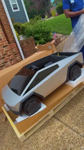 Kids love their new cybertrucks. @Fam0ussriah_ @RoyBoy757 @LexisFamily #tesla #cybertruck #kidscybertruck #cyberbeast #wrap 