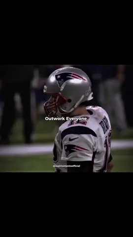 Outwork everyone. That’s the only way.🏆🔥 #tombrady #motivation #hardwork #nfl #goat 