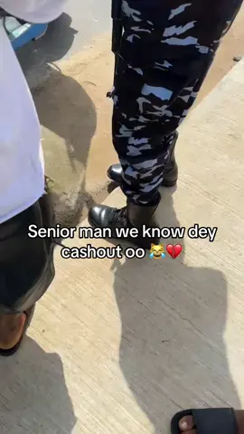 In say baba una dey cashout 😹😹#viraltiktok 