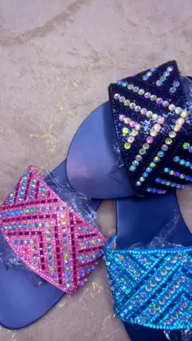 #venteengrosetendetail #chaussures #tiktoktrend #vendeuses #sandales 