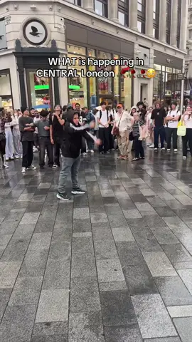 He killin it tho , JOIN DISCORD IN THE BIOO#fyp #viral #london #anime #singing #kawaii 
