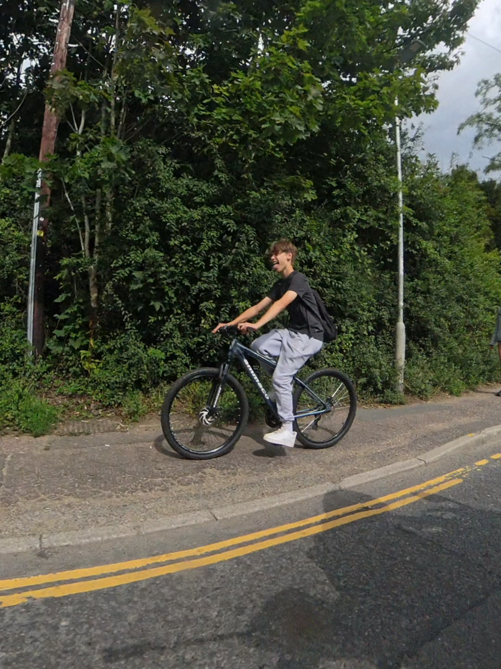 Couldn't resist 😂 Glad Toothless is still impressing through locals!  #insta360x4 #YamahaR62020 #Norwichbiker #motorcyclelife #fyp  @Konvicted_biddy 