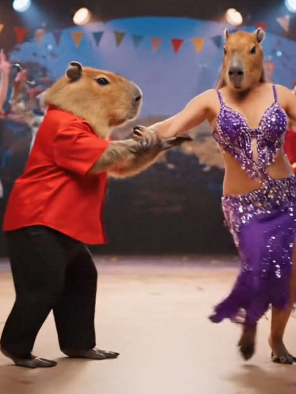 ahora con salsa 😅 #fyp #foryou #tiktok #video #capibara 
