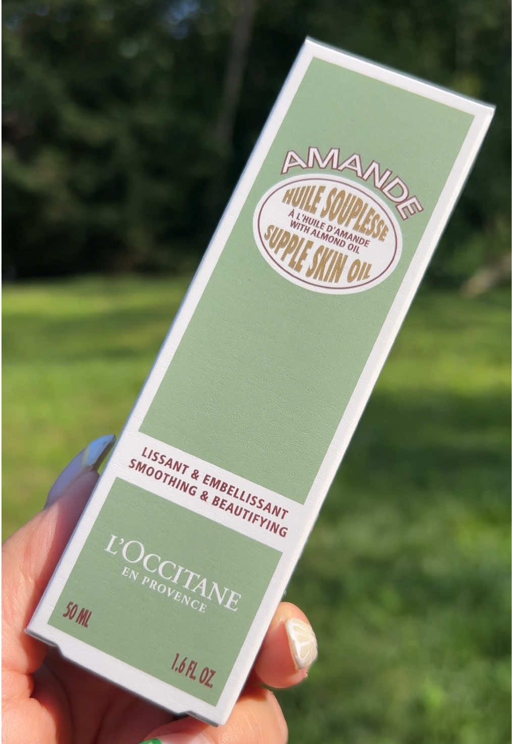 Silky skin in seconds ✨  This almond-infused body oil from L’Occitane glides on like liquid satin, locking in moisture without any greasy trace. The finish is velvety, the scent is a whisper of warm almond that lingers softly, and the glow it leaves makes skin look as good as it feels - smooth, supple, and ready for anything from linen dresses to cozy knits. 💫  * gifted by @LOCCITANE * . . . #loccitane #loccitaneenprovence #loccitanealmond #almondoil #bodyoil    