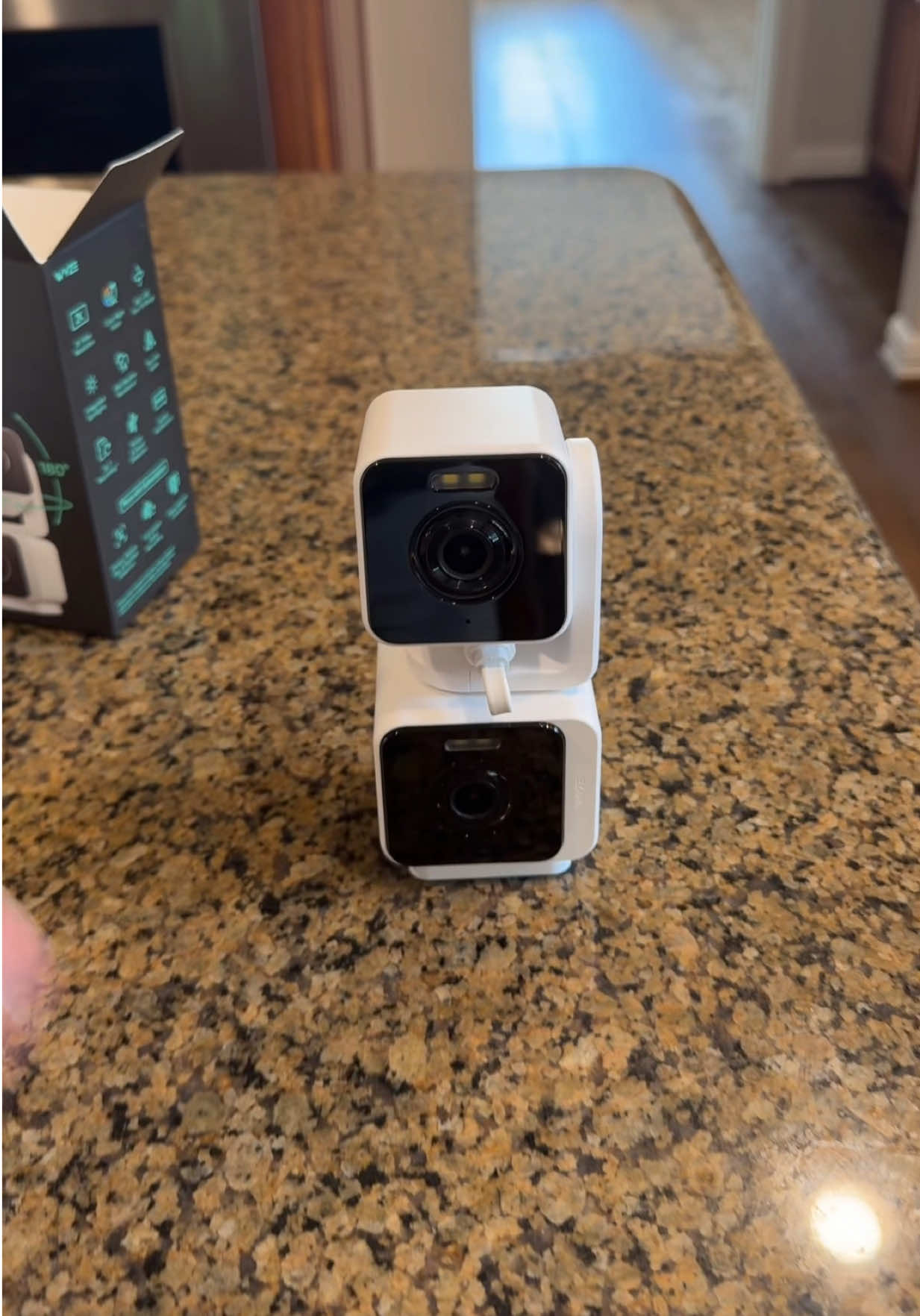 This is the #WyzeDuoCamPan you can get now that’s brand new and just awesome! Must see! #kahlaDeals #Kahlatech  #TikTokShopBackToSchool #TikTokShopCreatorPicks  @Wyze 