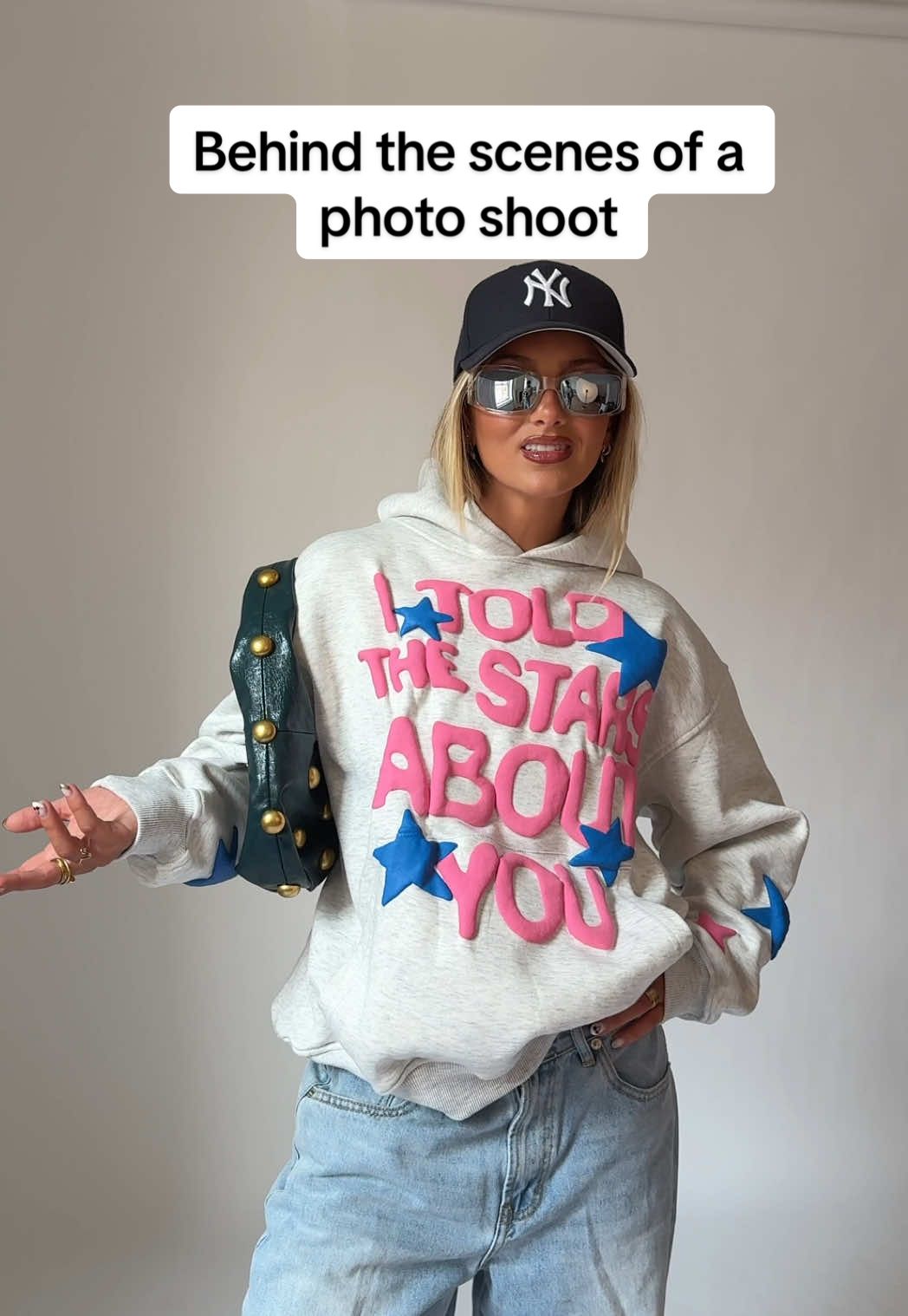 behind the scenes of a @Korrupted Closet photoshoot 🤩💗 #photoshoot #modeling #fyp #clothingbrand 
