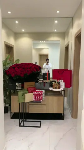 Grateful for all the lovely gifts from my amazing followers🎁 My team❤️ #hamad #حمد 