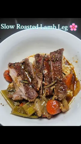 Slow roasted Lamb with mash potato🥰