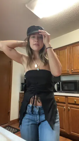 I want to be a hat girl 😩