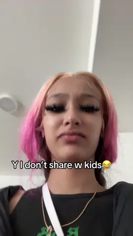 I love her tho❤️😂 #kids #pinkhair #viral #tikok #viral 