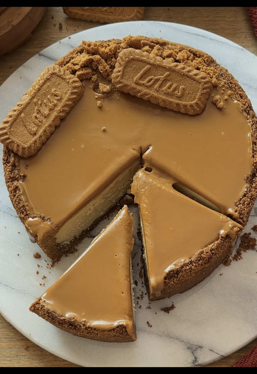 Comment “YES” or “RECIPE” on this video on instagram and I’ll send you the link to the full free recipe! Biscoff baked cheesecake  Where to find the recipe:  - you can click the link in my bio, it will take you to my website and then, search Biscoff baked cheesecake ,  - or visit 🔗 https://archersfood.com/baked-biscoff-cheesecake/ (or comment YES or RECIPE on my instagram and I’ll DM the link to you!) Search online: Biscoff baked cheesecake  Make sure you follow us or have the DMs open so we can send you the link, enjoy  #creatorinsights #creatorsearchinsights #biscoffcheesecake #cheesecake #fallbaking 