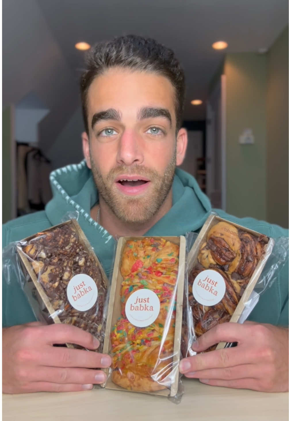 Fruity Pebbles flavored Babka?? #babka #fruitypebbles #mukbang @just babka 