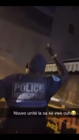 #antilles #antillesguyane #police il fait semblant de ne pas comprendre 