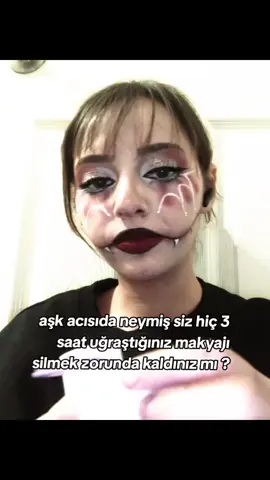 galerimin derinliklerinden çıkarttım 😴 #preshowermakeup#fyp#fyppppppppppppppppppppppp#fyourpage#kesfetbeniöneçıkart