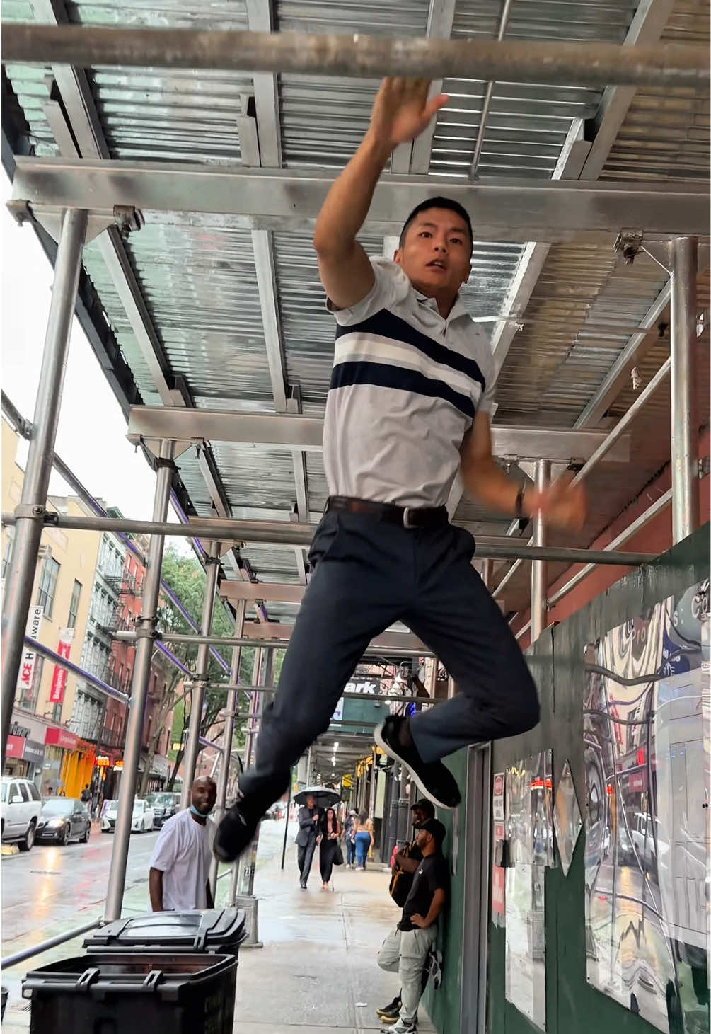 Work clothes still on. Chalk nowhere in sight. What’s stopping you from getting that first pull-up?” 📝 Comment ‘START’ and I’ll DM you a free beginner guide #workout #nyc #calisthenics #ninja #pullup #training