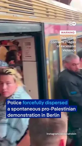 Police in central Berlin violently dispersed a crowd of protesters on Monday who had gathered to demonstrate against Israel’s killing of five Al Jazeera journalists in Gaza. In a statement to DW, police said officers 