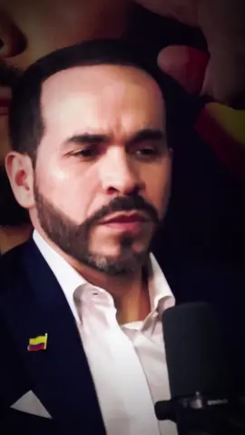 Está más que claro que Abelardo no es ateo, confió en el plan que Dios tenía para él y aquí está en esta carrera política con su respaldo. ✊🏽🙏🏼 #AbelardoPresidente  #AbelardoDeLaEspriella 