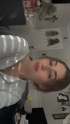 🥸