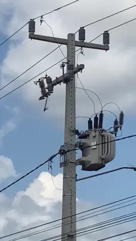 #eletricidade #curtocircuito #energiaeletroca #poste #explosao 