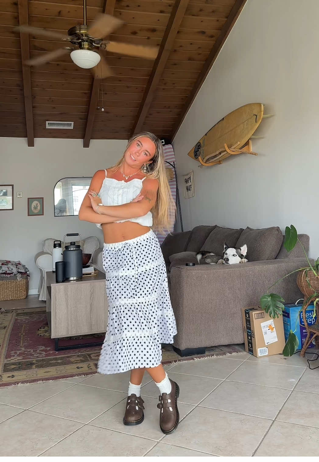 Just me in my polka dot skirt again 🤍🌊 #OOTD #fitcheck #outfitinspo #polkadot #surfergirl 