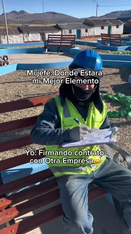 El jefe: estás despedido nomás diré 😅😅😅.                                    #linieroselectricistas⚡🇵🇪.             Obra de ejecución Bolivia 😎🇧🇴