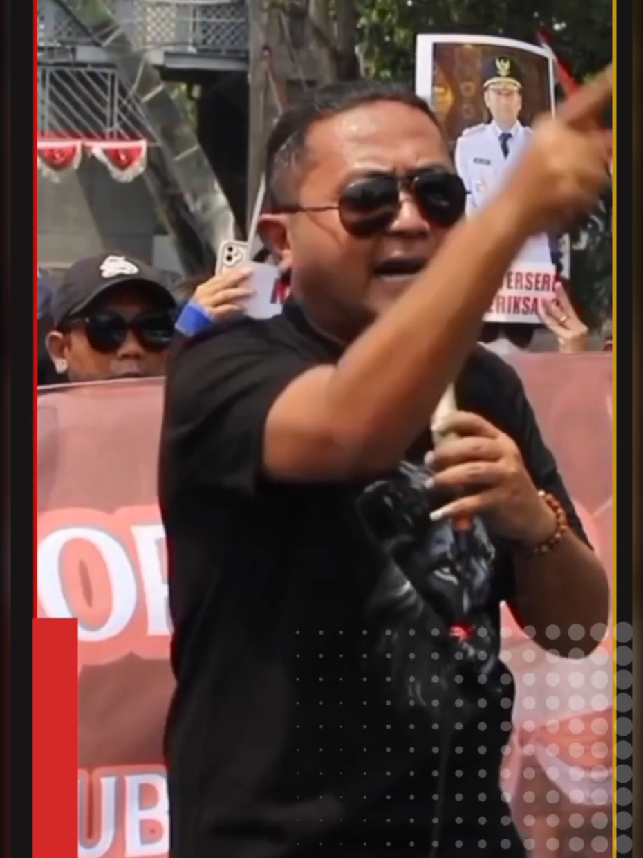 Hibah Masjid Al Akbar Rp 47,2 M Dilaporkan ke KPK | TEMPAT IBADAH DIKORUPSI? ======================= Koordinator Jaka Jatim, Musfiq saat menggelar aksi di depan Grahadi Surabaya, Kamis (7/8/2025). Baca Selengkapnya di Barometerjatim.com | Terukur Bicara Jawa Timur #korupsidanahibah #khofifah #demomahasiswa #kpk #fyp  @Pemprov Jawa Timur @DPRD Jawa Timur @Masjid Al Akbar Surabaya 
