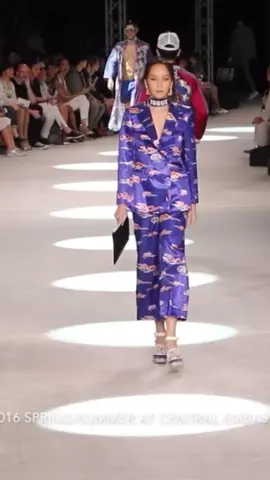 Bee Namthip Elle Elemen Fashion Week SS2016 #beenamthip #fashion #model#elle#fashionweek 