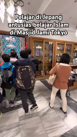 INI BARU BENAR YANG INGIN BELAJAR YANG DATANGI RUMAH IBADAHNYA BUKANNYA DOOR TO DOOR NAWARIN AGAMA NYA KERUMAH-RUMAH#belajarislam #pelajarjepang #muslimjepang 