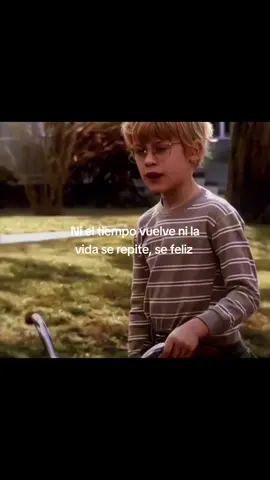Ni el tiempo vuelve ni la vida se repite, se feliz #paratii #miprimerbeso #amor #viraltiktok #fyp película recomendada (mi primer beso ) ❤️ aprovecha la vida que solo es una , el tiempo no vuelve ❤️❤️❤️❤️