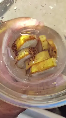sipping on some potassium water . #water #fyp #youtube #viral #frozen 