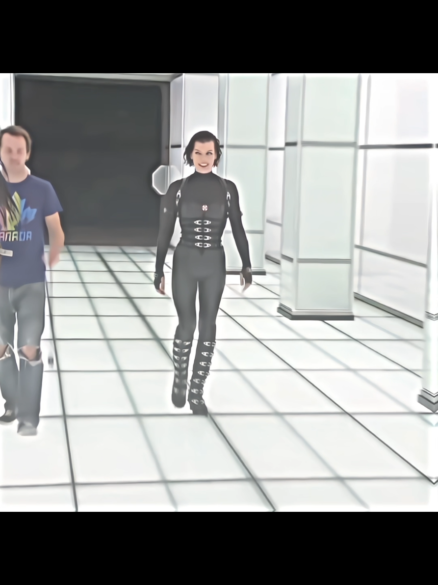 eu amo os bastidores 🫠❤️‍🔥 #aliceabernathy #aliceresidentevil #aliceabernathyedit #residentevil #alice 