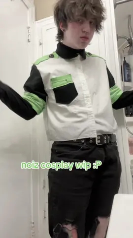 first cosplay i’ve sewn in YEARS…. gonna swag it up !!!  #fyp #cosplay #dmmd #noizcosplay 