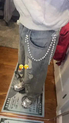 too tuff #fyp #y2k #fashiontiktok #fotd #rhinestone 