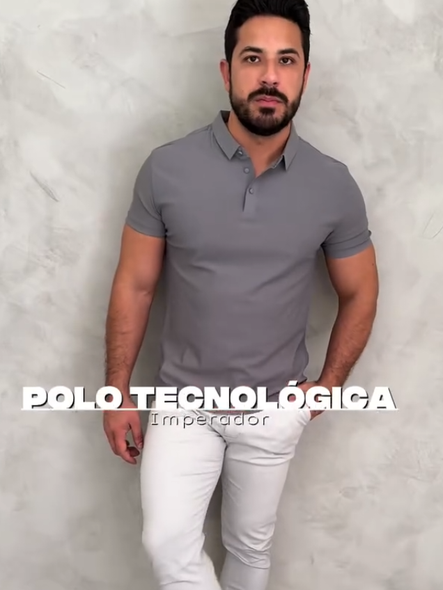 🎩 A elegância é simples — mas nunca comum. A nova polo tecnológica do Barão une corte impecável, tecido que não amassa e versatilidade para qualquer cenário. Minimalismo no design. Máximo impacto na presença. 👔 Não é sobre se vestir. É sobre se apresentar ao mundo. #BarãoModaMasculina #PoloTecnológica #ModaMasculinaElegante #EstiloDePresença #MinimalismoChic #ModaComTecnologia #PresençaAbsoluta 