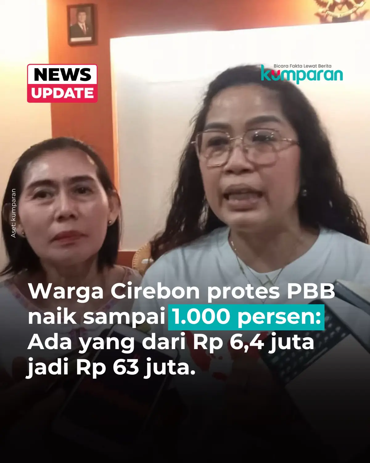 Warga Kota Cirebon yang tergabung dalam Paguyuban Pelangi Cirebon kembali menggelar pertemuan pada Selasa (12/8/2025) untuk menolak kenaikan Pajak Bumi dan Bangunan (PBB) hingga 1.000 persen. Koordinator paguyuban, Hendrawan Rizal, mencontohkan PBB yang ia bayarkan naik dari Rp 6,4 juta menjadi Rp 63 juta.  Dalam forum itu, disepakati empat tuntutan: pembatalan Perda No. 1 Tahun 2024 dan pengembalian tarif PBB seperti tahun 2023, penurunan pejabat Pemkot yang dianggap bertanggung jawab, tindakan nyata dari Wali Kota dalam satu bulan, serta mengurangi ketergantungan PAD pada pajak. Juru bicara paguyuban, Hetta Mahendrati Latu Meten, mengingatkan agar rakyat tidak sampai berutang untuk membayar PBB dan menegaskan perjuangan mereka terinspirasi dari warga Pati yang berhasil membatalkan kenaikan PBB 250 persen. Kepala BPKPD Kota Cirebon, H. Mastara, menyatakan akan memberikan penjelasan kemudian. 📸: Dok. kumparan. Follow WhatsApp Channel kumparan untuk dapat Informasi terpercaya dikirim langsung ke WhatsApp kamu. Ketik kum.pr/WAchannel di browser kamu sekarang, agar bisa share informasi tanpa ragu.  #newsupdate #update #news #oneliner #pbbcirebon #pbb #pajak #pajakbumidanbangunan #infocirebon #infojabar #info #infoterkini #berita #beritaterkini #bicarafaktalewatberita #kumparan 