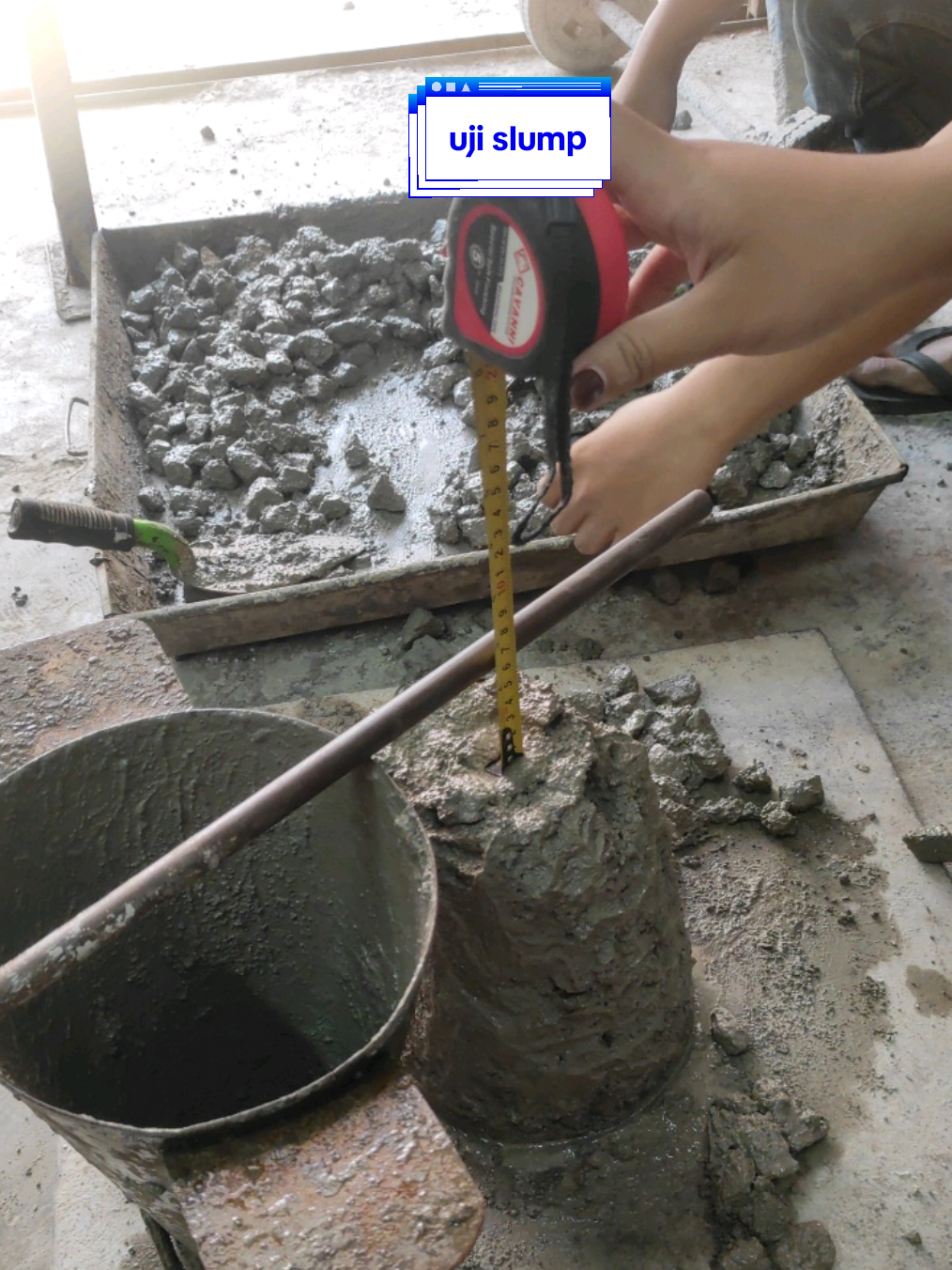 pembuatan beton silinder dan pengujian slump test🔥 #kerenabiz #tekniksipil #slumptest #concrete #betonsilinder #proyek #promomakanmerdeka #fyp #cinematic 