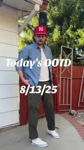 Can’t go wrong with green and blue fits 🙌🏻 Hat: vintage Tank: @target  Overshirt: @Old Navy Official  Cargos: Old Navy Shoes: @Vans  #OOTD #mensfashion 