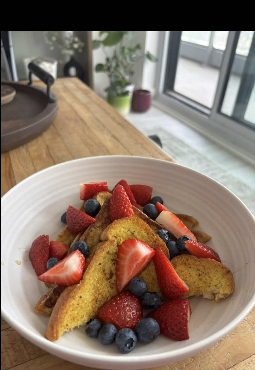 Every weekend ritual, LOVE LOVE FRENCH TOAST #frenchtoast #man #nepalitiktok #nepalicouple #breakfast 