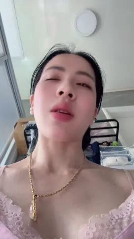 cái mặt thì như(  cốn lài)  vậy đó mà gặp ai chị chê hết trơn 😂##越南人在台灣🇻🇳🇹🇼##fypシ゚##xuhướng@@MMT