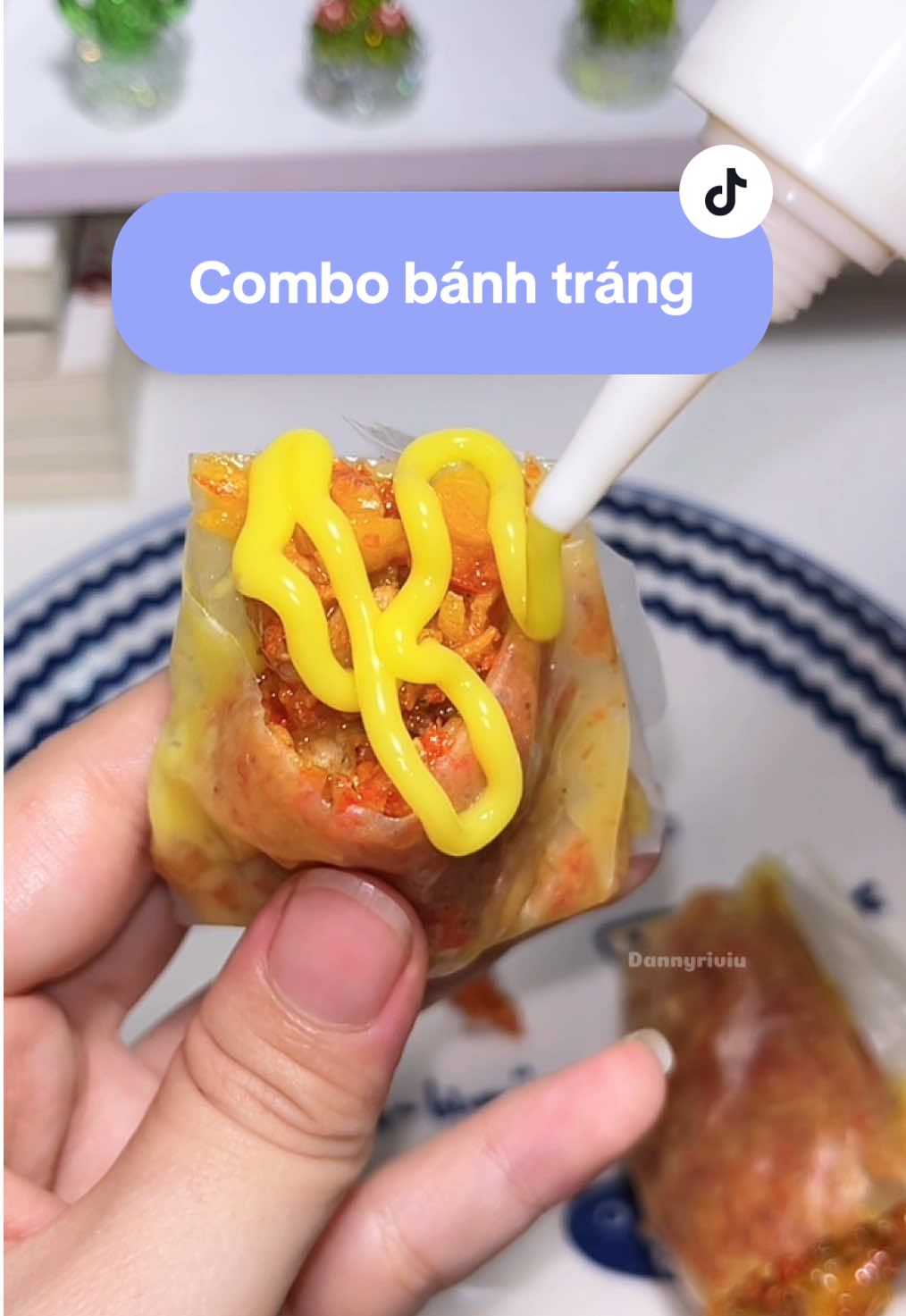 Combo rẻ mà đầy đủ topping nha, hủ muối ruốc to đùng ăn dư luôn mấy bà ơi #combobanhtrang #bánhtrangphoisuong #anvat #dannyriviu #xh 