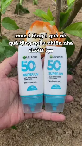 kem chống nắng mua 1 tặng 1 quà ngẫu nhiên giá và quà có thể thay đổi khi hết ctkm #tiktok #garnier #kemchongnang 
