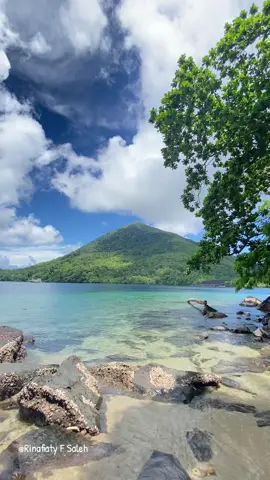 Salah satu Pulau di Banda Neira dengan View terbaik😍🥰 📍Pulau Karaka, Banda Neira. #bandaneiramaluku #bandaneira #malukutengah #bandavibes #malukupride🏝🔥fypシviral 