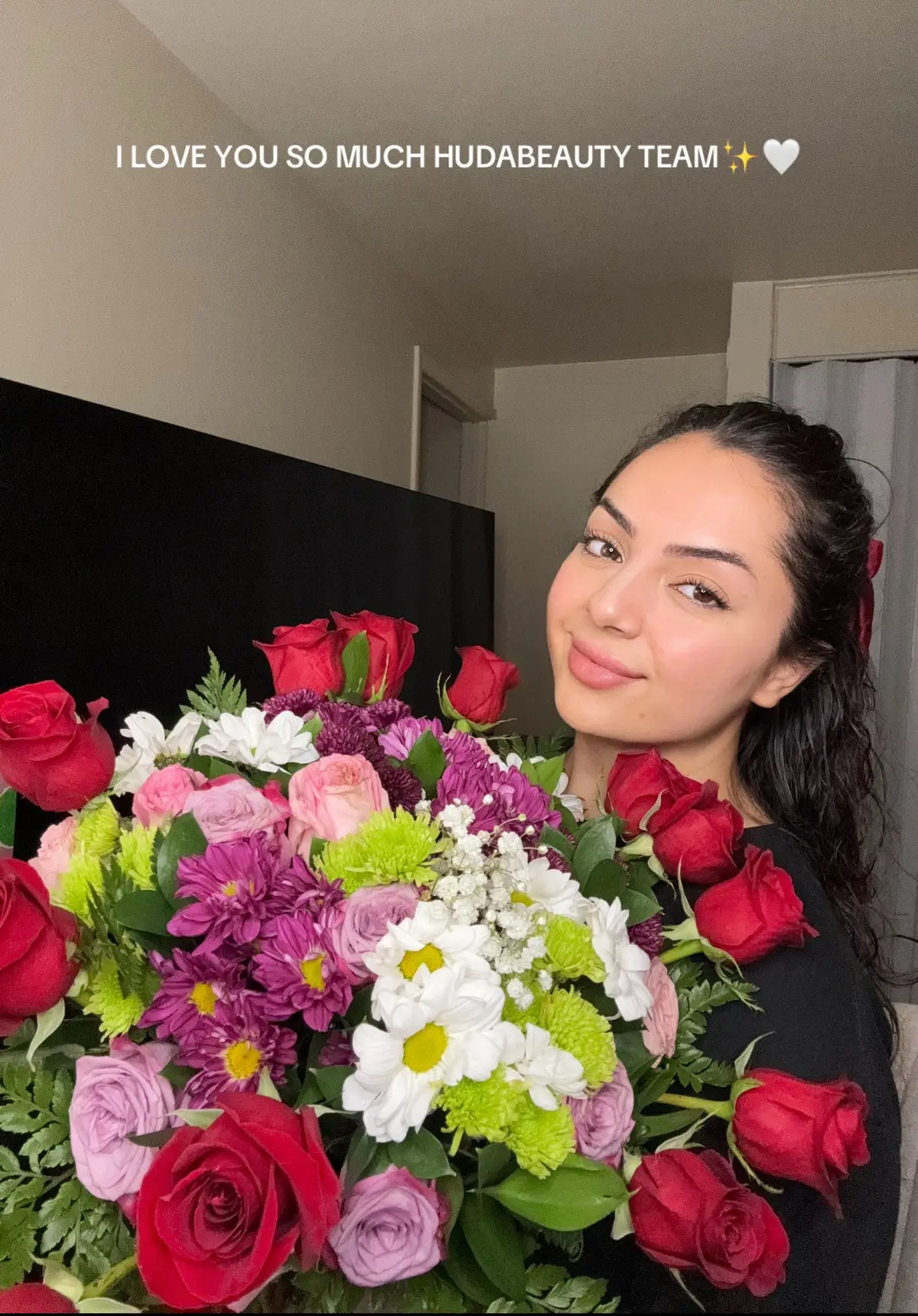 @Huda Beauty team! THANK YOU SO MUCH! You guys always know how to make me feel special✨🤍 i adore each and everyone of you! ✨🥺🥹  #hudabeauty #surprise #birthdaygirl 
