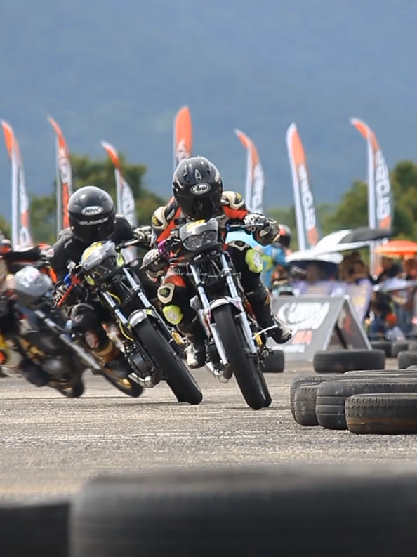 geternya sampai di mana?? #roadrace #roadraceindonesia #roadracesumbar #balapmotor #rxkingindonesia 