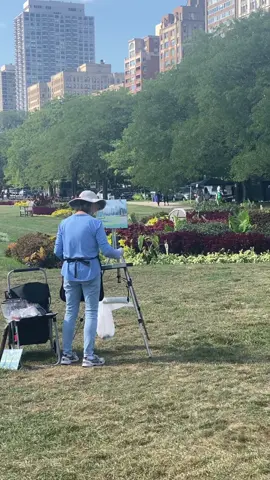 How lucky to witness this on your everyday 10k steps walk across Lincoln Park 💜 #chicago #Love #city #garden #10ksteps 