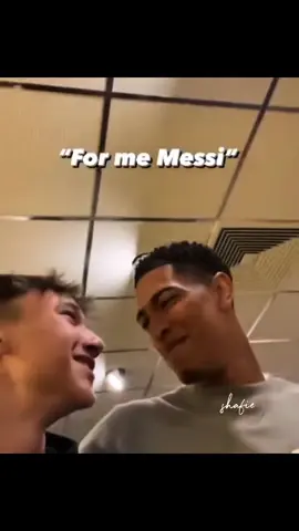Their idol is Ronaldo but Messi is their GoaT 🐐 #shafieosman #messi #ronaldo #football #futbol 