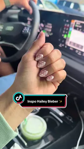 Merecemos muchos chineos. ✨ Inspo @Hailey Bieber  #nailsinspo #haileybieber #trendingnails 