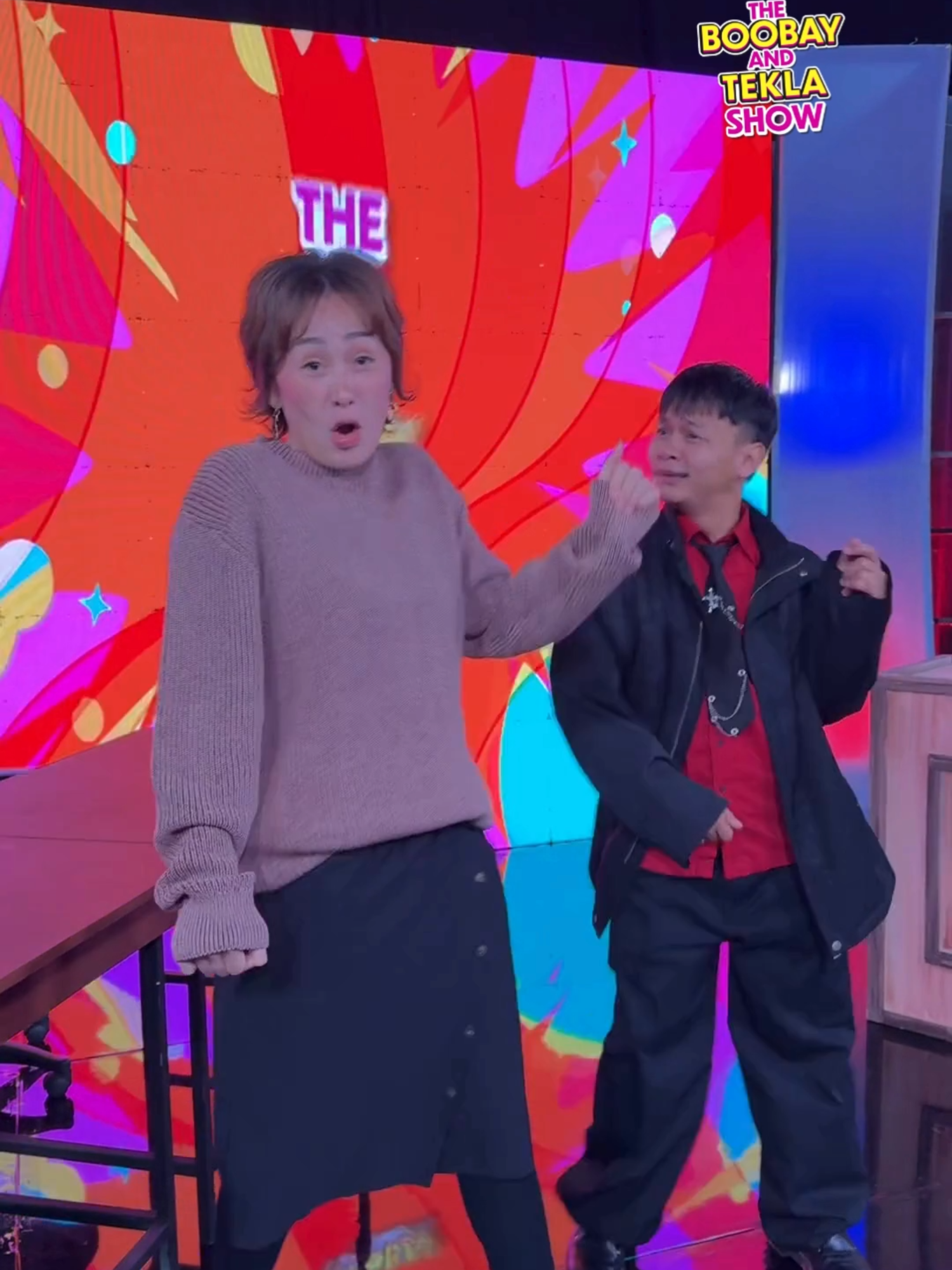 Ang tagal ng weekend! Iiyak na sina Madam Cha at Vice Chair! 😩 Abangan ang #YourHonor hosts na sina Chariz Solomon at Buboy Villar sa #TBATS this Sunday ng 10:05 PM sa GMA #MoreTawaMoreSaya!