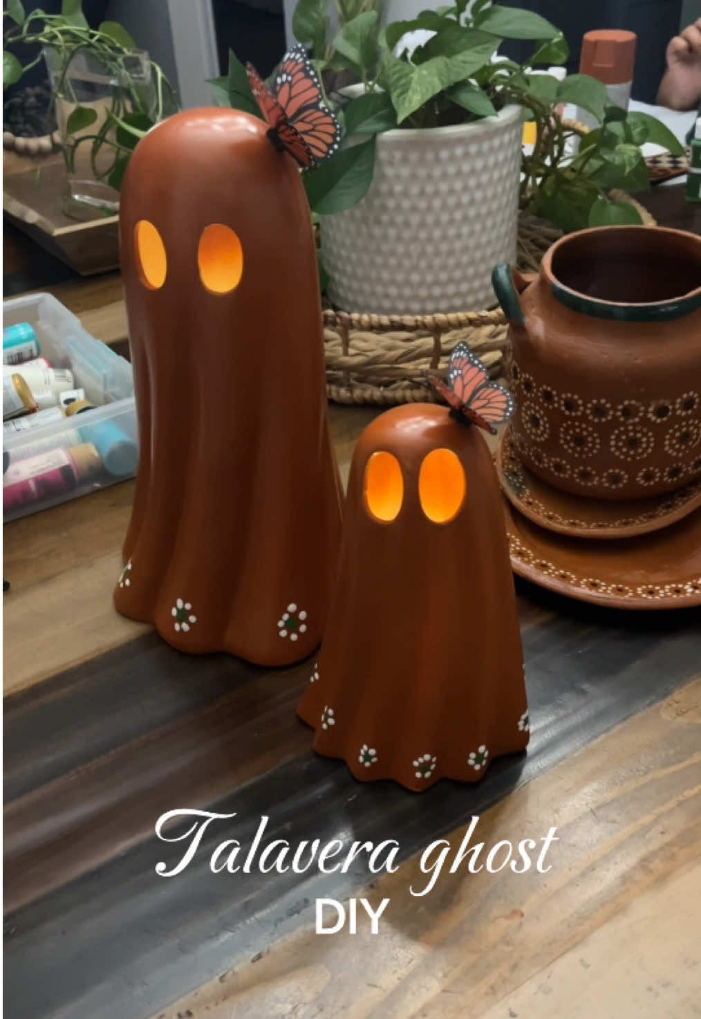 Talavera ghost DIY with my mom 👭 Ghost : Tjmaxx ( you can also find them at marshalls)  Spray paint: walmart “ painter’s touch satin in color  “cinnamon “  Paint for flowers : walmart  Butterflies from amazon!  To make flowers you can also use wood sticks! From walmart , heb or local drugstore!  #talavera #DIY #foryou #paratipage #talaveramexicana #diyproject #talavera #mexico🇲🇽 #parati #fypp #viral #paratiiiiiiiiiiiiiiiiiiiiiiiiiiiiiii #paratiii  #viraltiktok #barro 